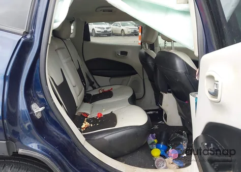 2019 Jeep Compass Latitude from USA, damaged, VIN 3C4NJDBB1KT748738